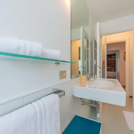 Apartament Camille - Accogliente E Con Parcheggio - Cour 0078