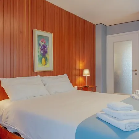 Camille - Accogliente - Cour 0078 库马约尔